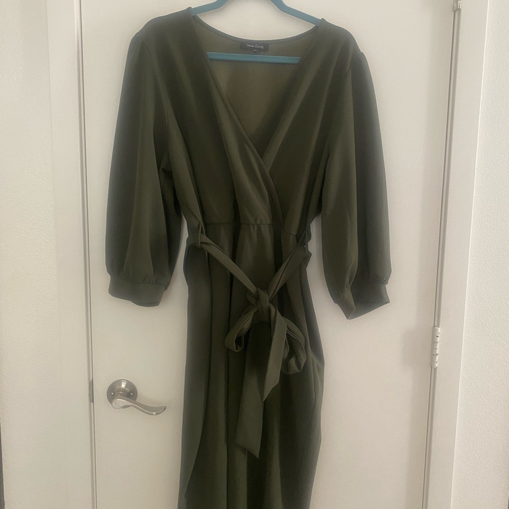 Sage green, bodycon dress, stretch material.